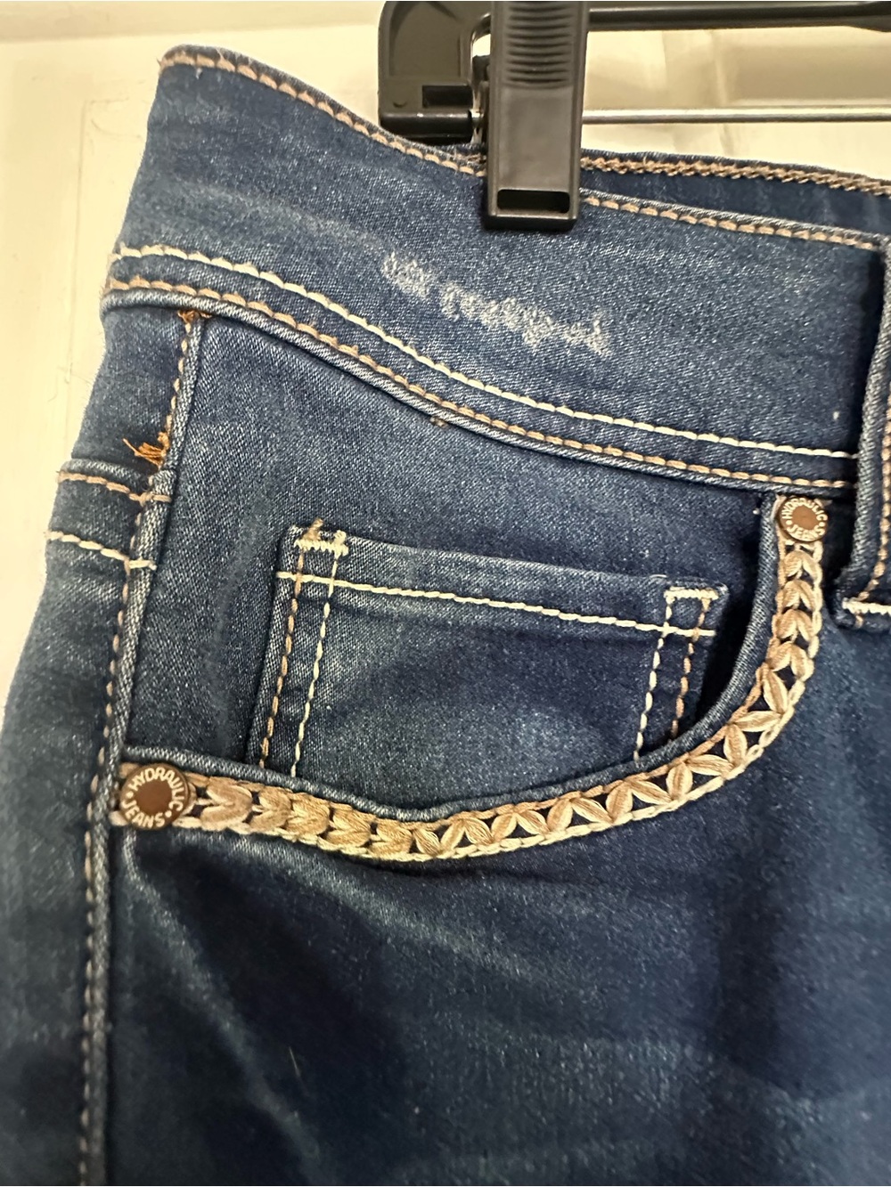 Hydraulic Dark Blue Women's Capri Stretch Jeans - Picture 3 of 7